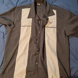 Steady V8 button shirt medium